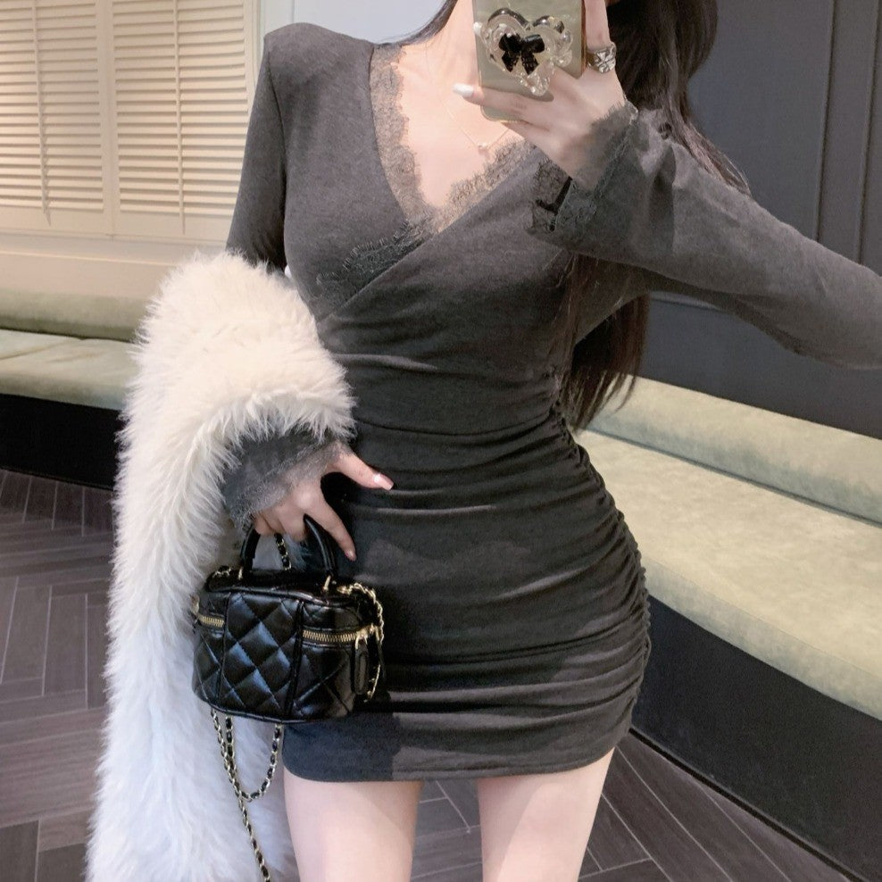 V-neck Sexy Long-sleeve Dress With A Fitted Waist Slimming Inner Layer