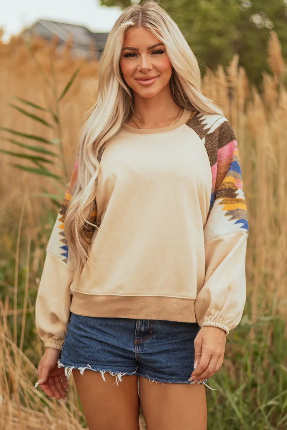Dame sweatshirt med afslappet stil, farvematchende print og løs pasform
