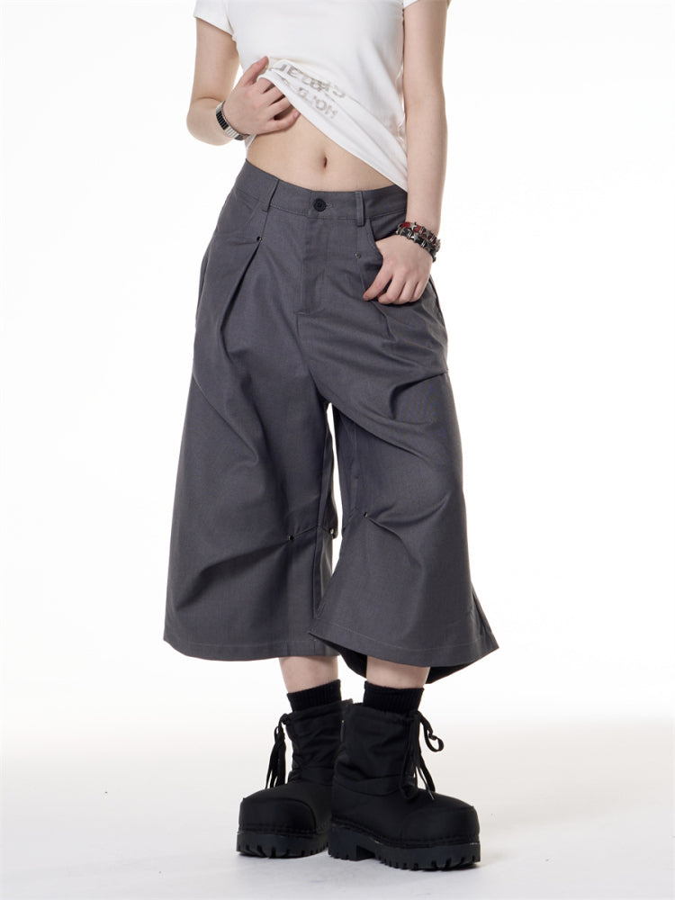 Rivet Pleated Loose-fitting Wide-leg Short Jumpsuit