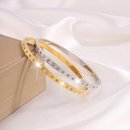 Europæisk og amerikansk ikke-falmende firkantet diamantarmbånd i rustfrit stål