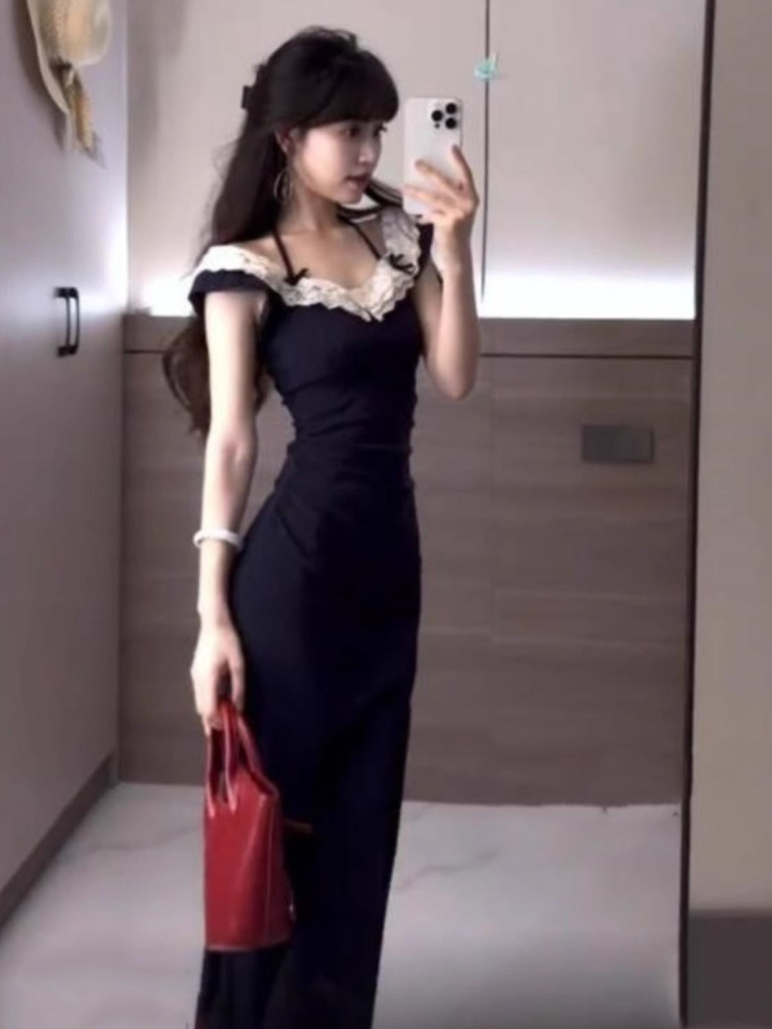 French-style Chic Lace Cutout Patchwork Summer Dress For A Sassy Edgy Look
