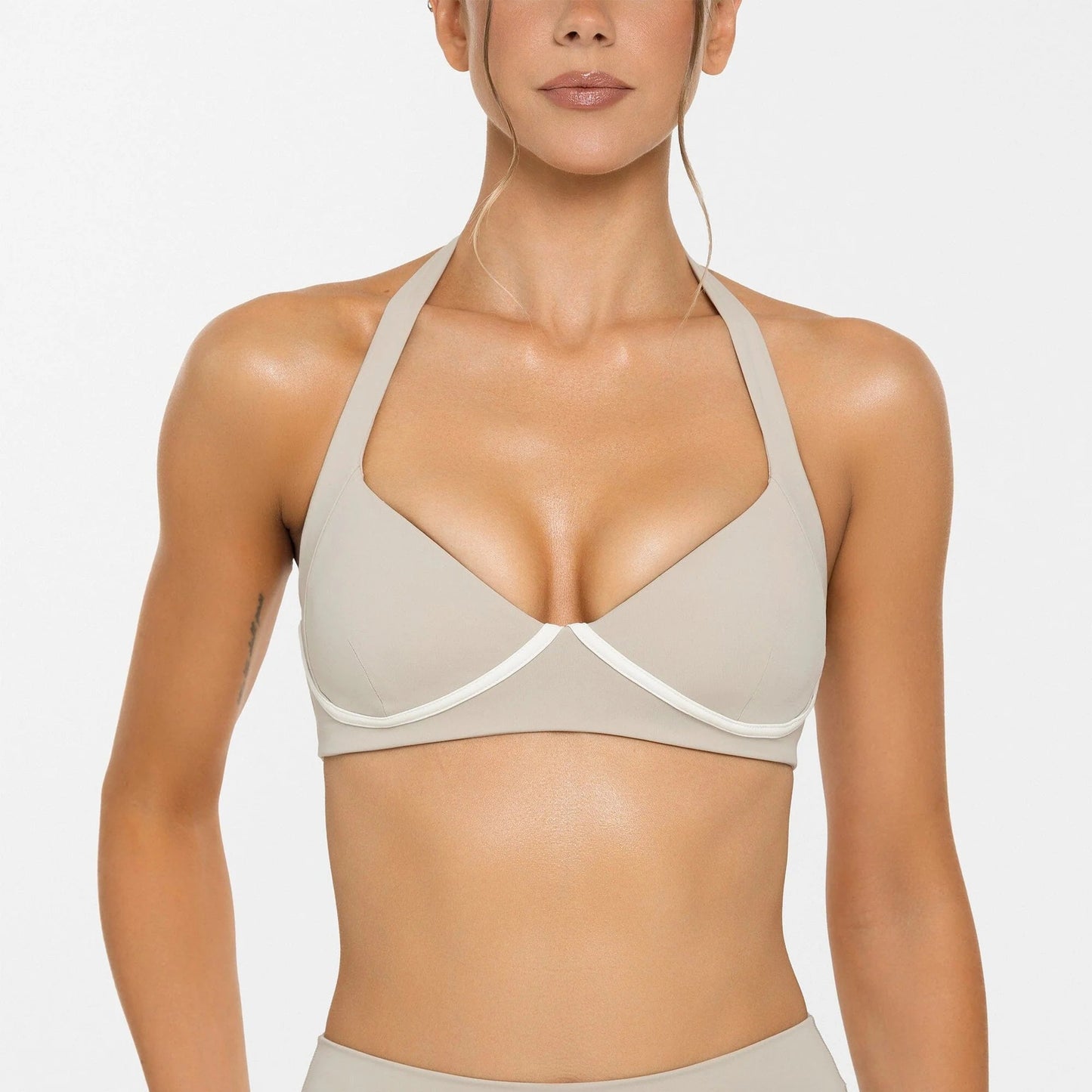 Bare-feel Yoga Jacket With A Stand-up Collar Long Sleeves And Designed For Cycling