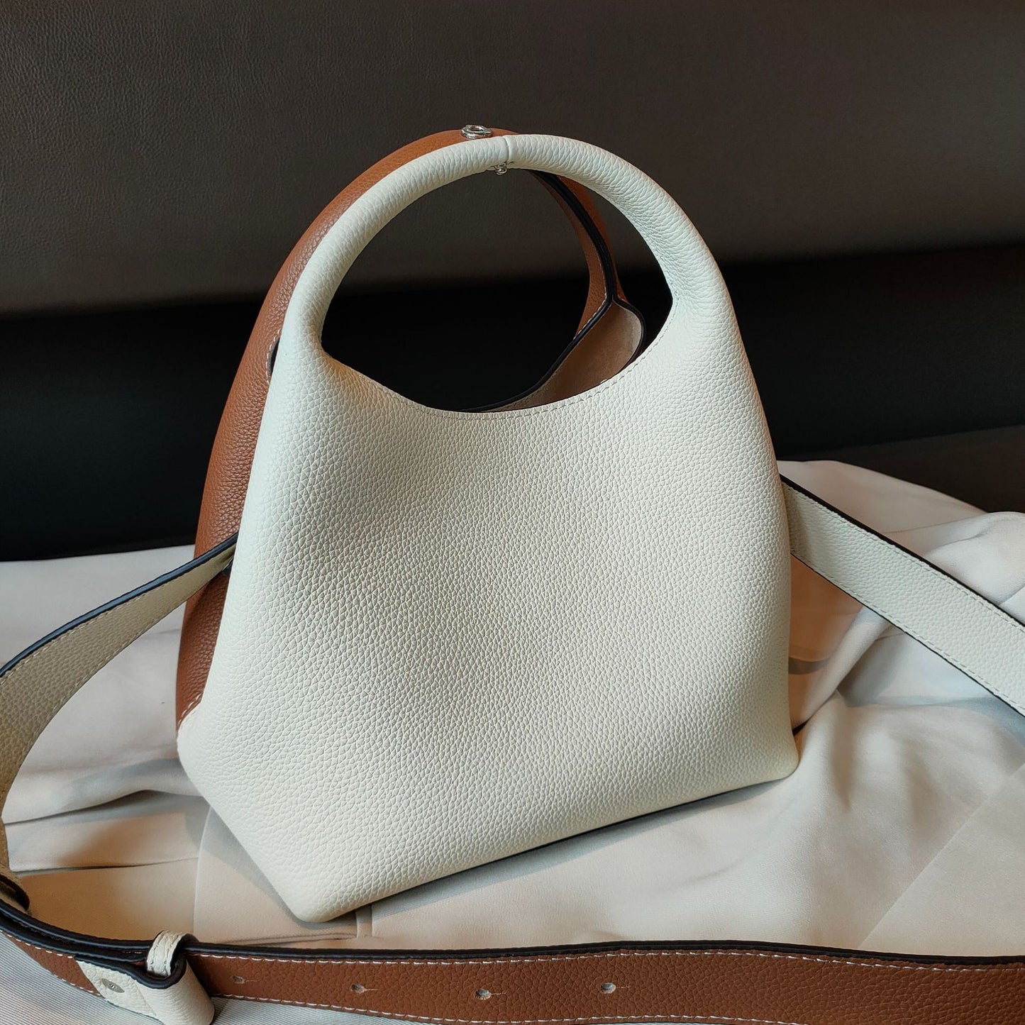New Top Layer Cowhide Vegetable Basket Portable Messenger Bag