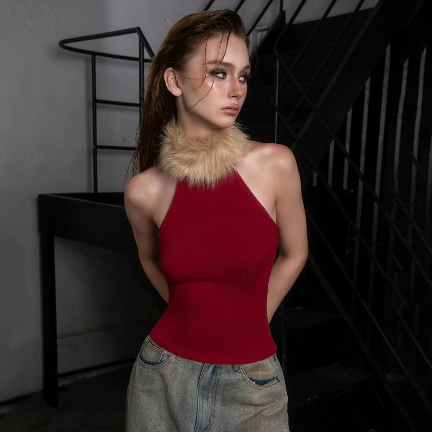 Retro Waist-cinching Figure-flattering Top