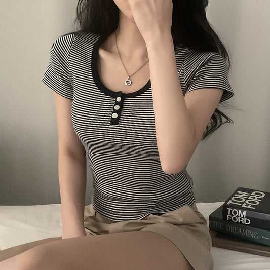 European And American Sweet Girly Style Striped Contrast Color Round Neck Three-button T-shirt