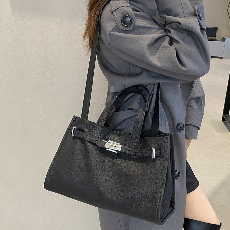 Crossbody skuldertaske i ægte læder til kvinder - stor kapacitet og bærbar
