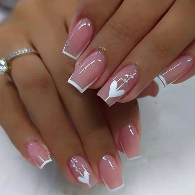 Nail Art High Fashion Simple Rhinestone Butterfly Flower Cow Wear Nail 24 Pieces