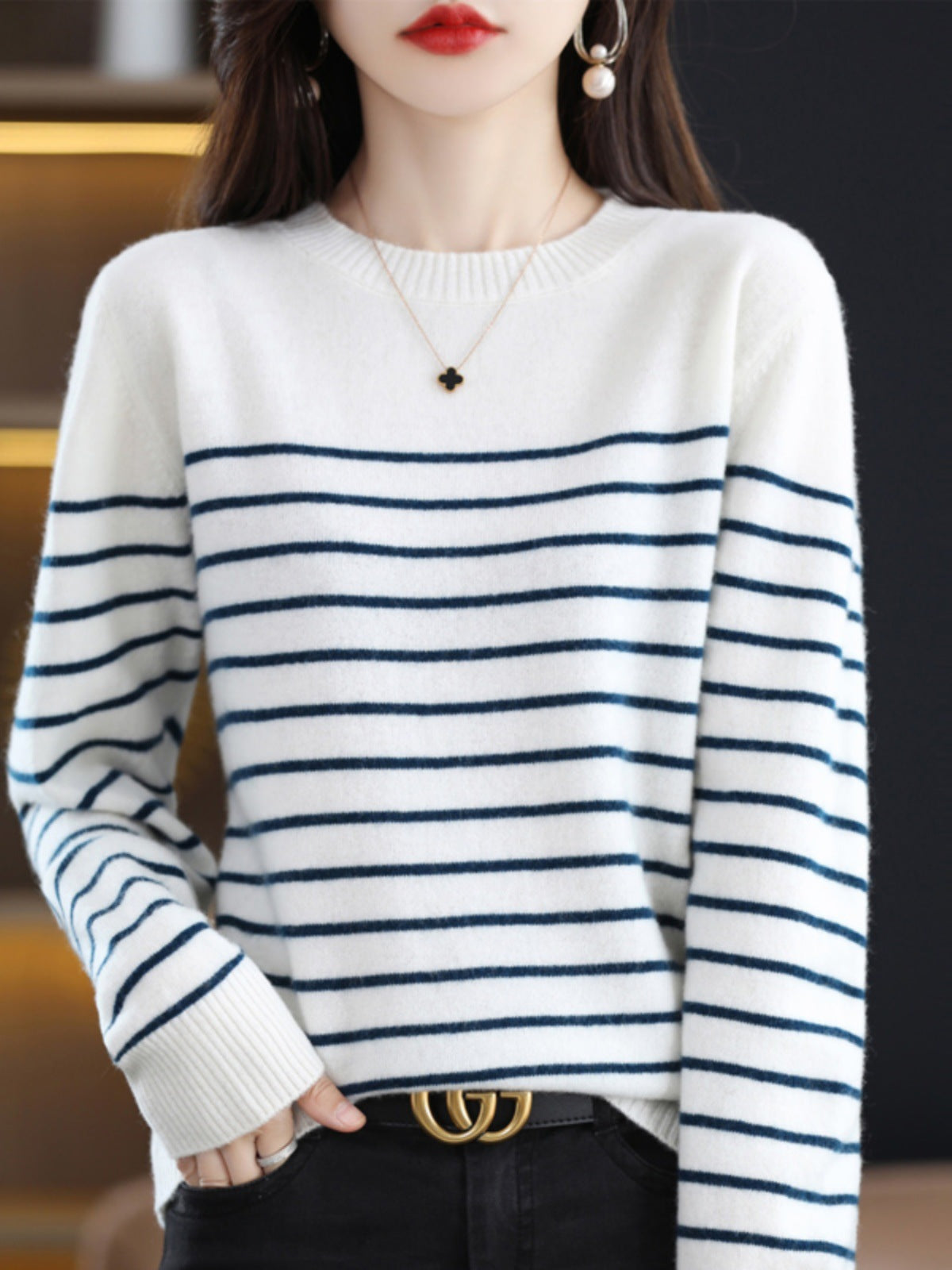 Autumn And Winter Women's Wool Sweater New Fashion Round Neck Inner Wear