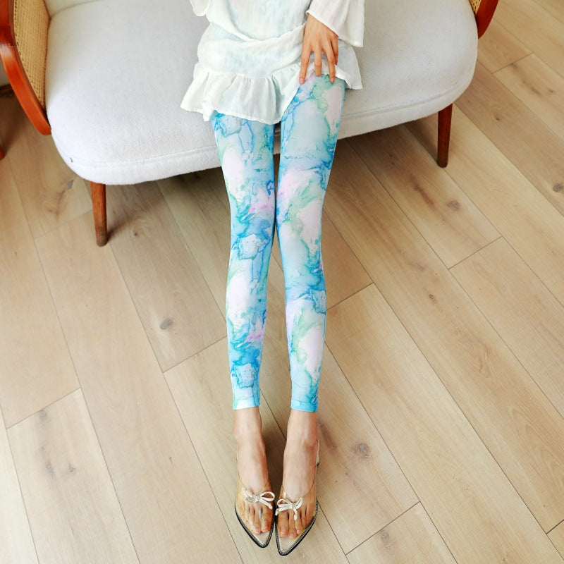 Fashionable Stretchy Mesh Pants With Printed Design