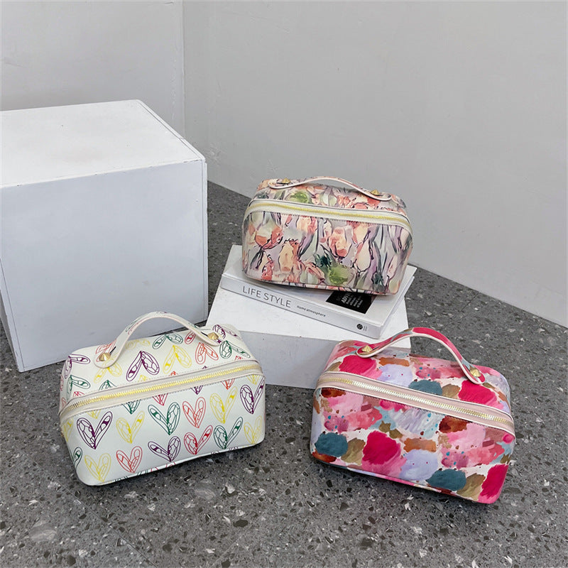 New Good-looking Graffiti Cosmetic Bag Portable Large Capacity Travel Convenient Handbag