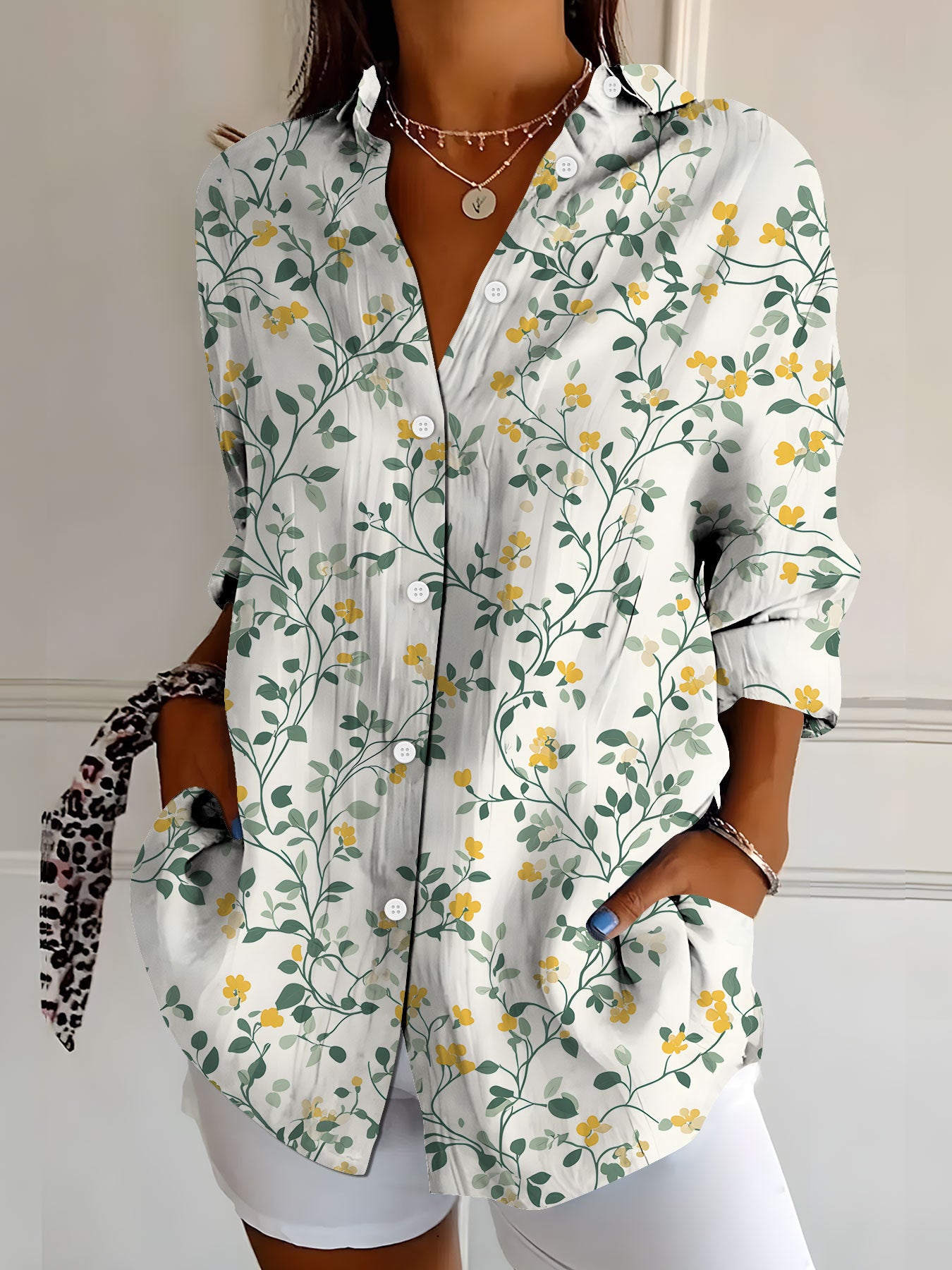 Womens Hawaiian-Style Floral Long-Sleeve Resort Shirt For Summer