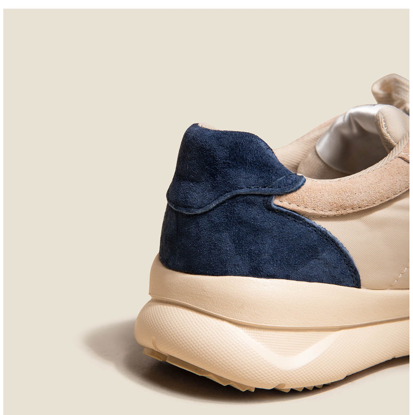 Women's Simple Platform Sporty Casual Sneakers