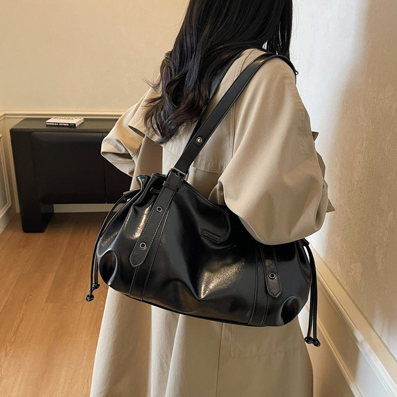 Large-capacity Women's Bag Light Luxury Pleated Underarm