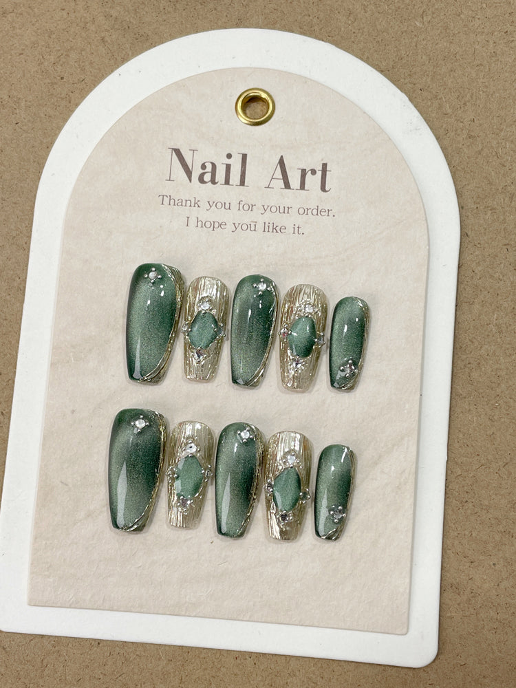 Green Bucheriti Cat's Eye Handmade Wear Manicure