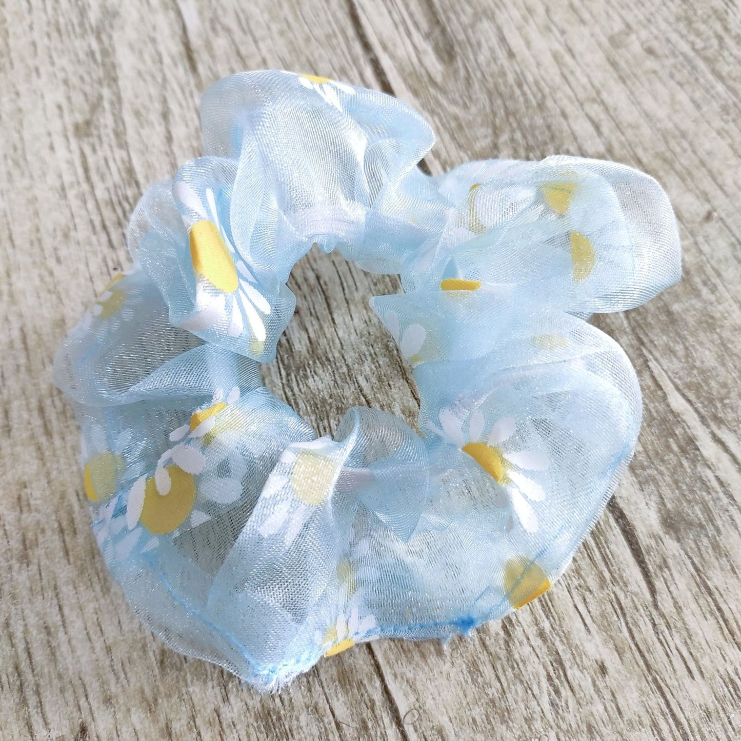 Small Daisy Large Intestine Ring Net Yarn Forest System