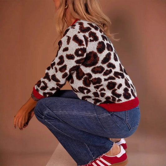 Contrast Color Leopard Jacquard Long-sleeved Knitted Sweater