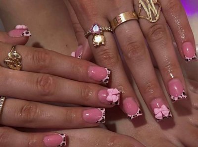 Nail Art High Fashion Simple Rhinestone Butterfly Flower Cow Wear Nail 24 Pieces