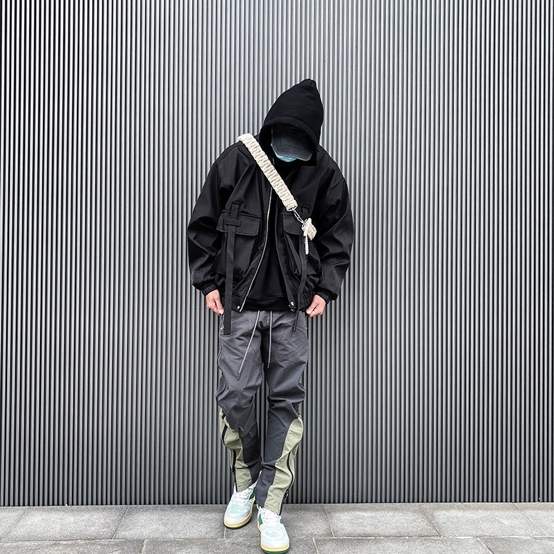 Nylon trenchcoat med store lommer og stropper