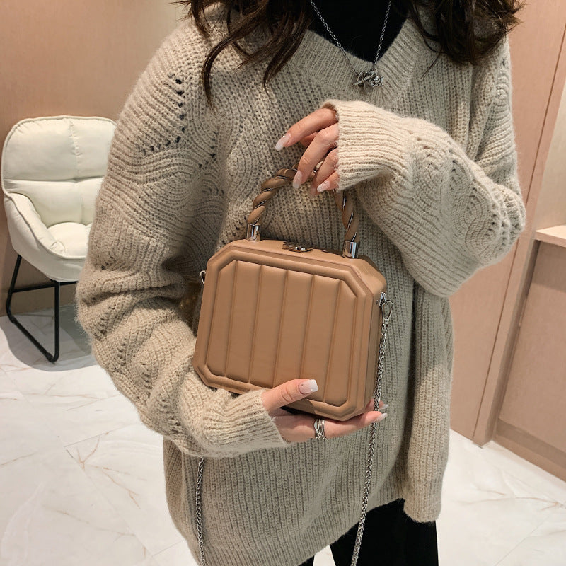 Fashion Messenger Bag With Large Capacity