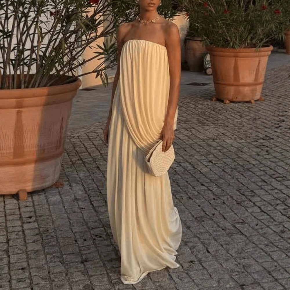 Simple Solid-color Tube Top With Pleated Figure-flattering Design And A Form-fitting Silhouette