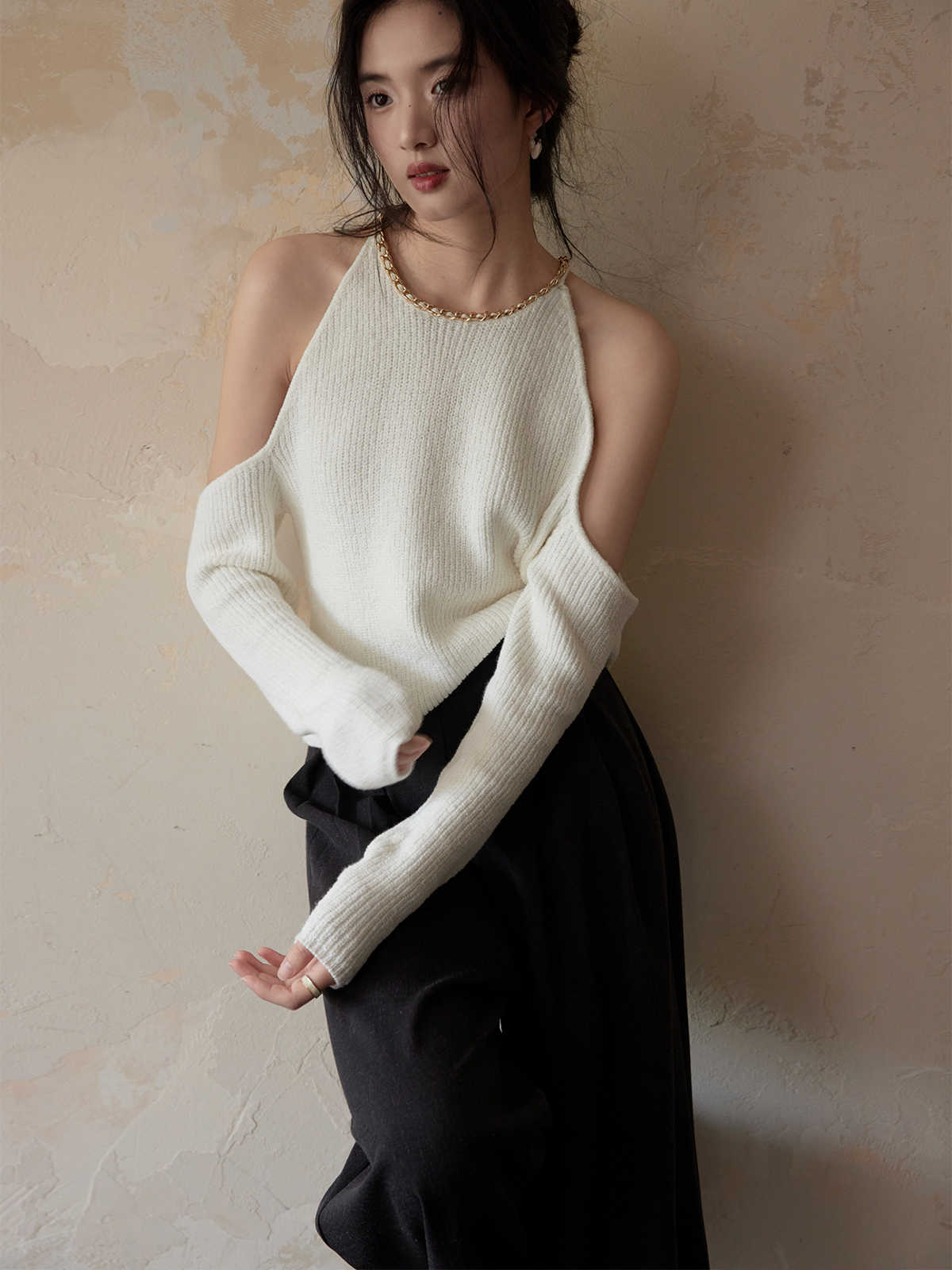 Chain Embellished Neckline Shoulder-baring Sweater