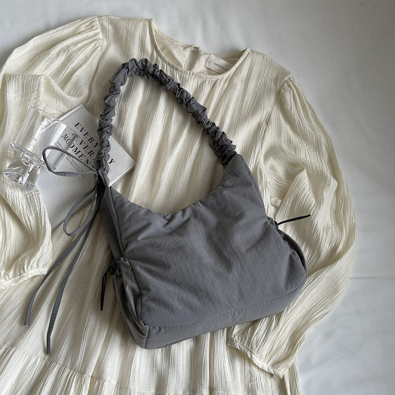 Dametaske med bindebånd, rynker og flæser – Bærbar skuldertaske/crossbody