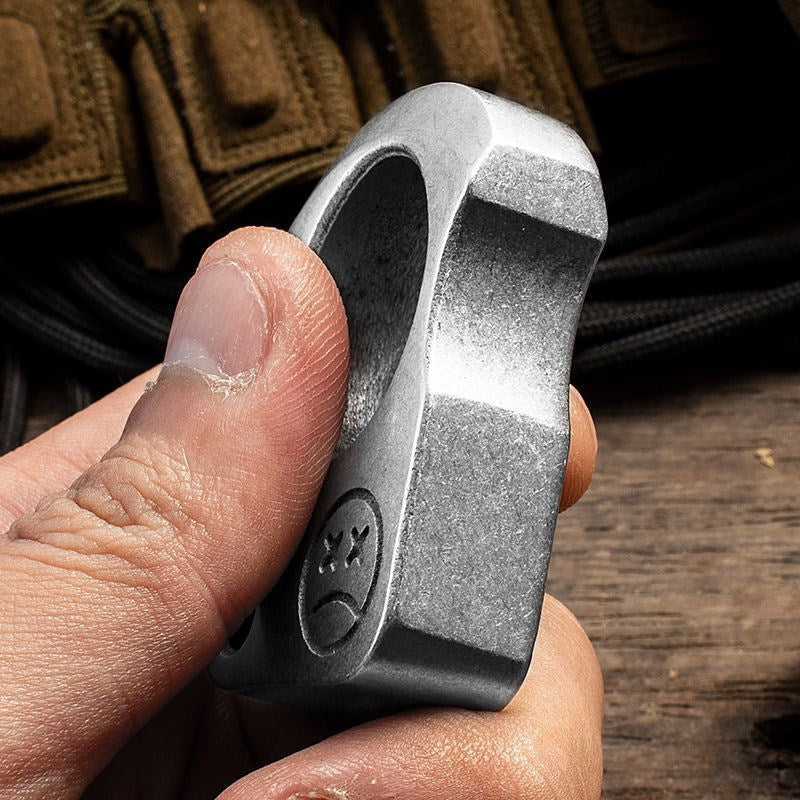 Wild Man Refers To Tiger Survival Equipment Self-defense Anti-wolf Broken Window Tool