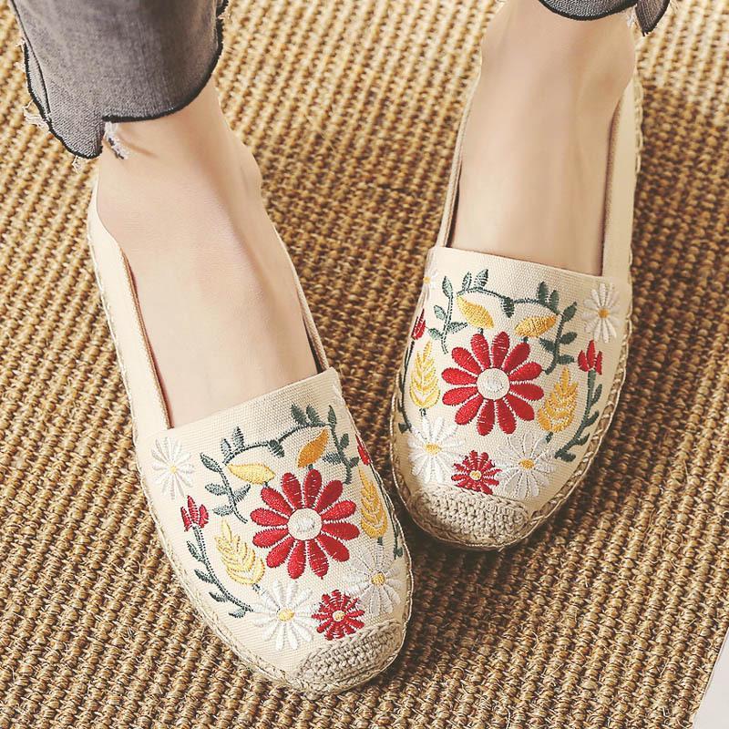Embroidered Cloth Shoes Women's Breathable Canvas