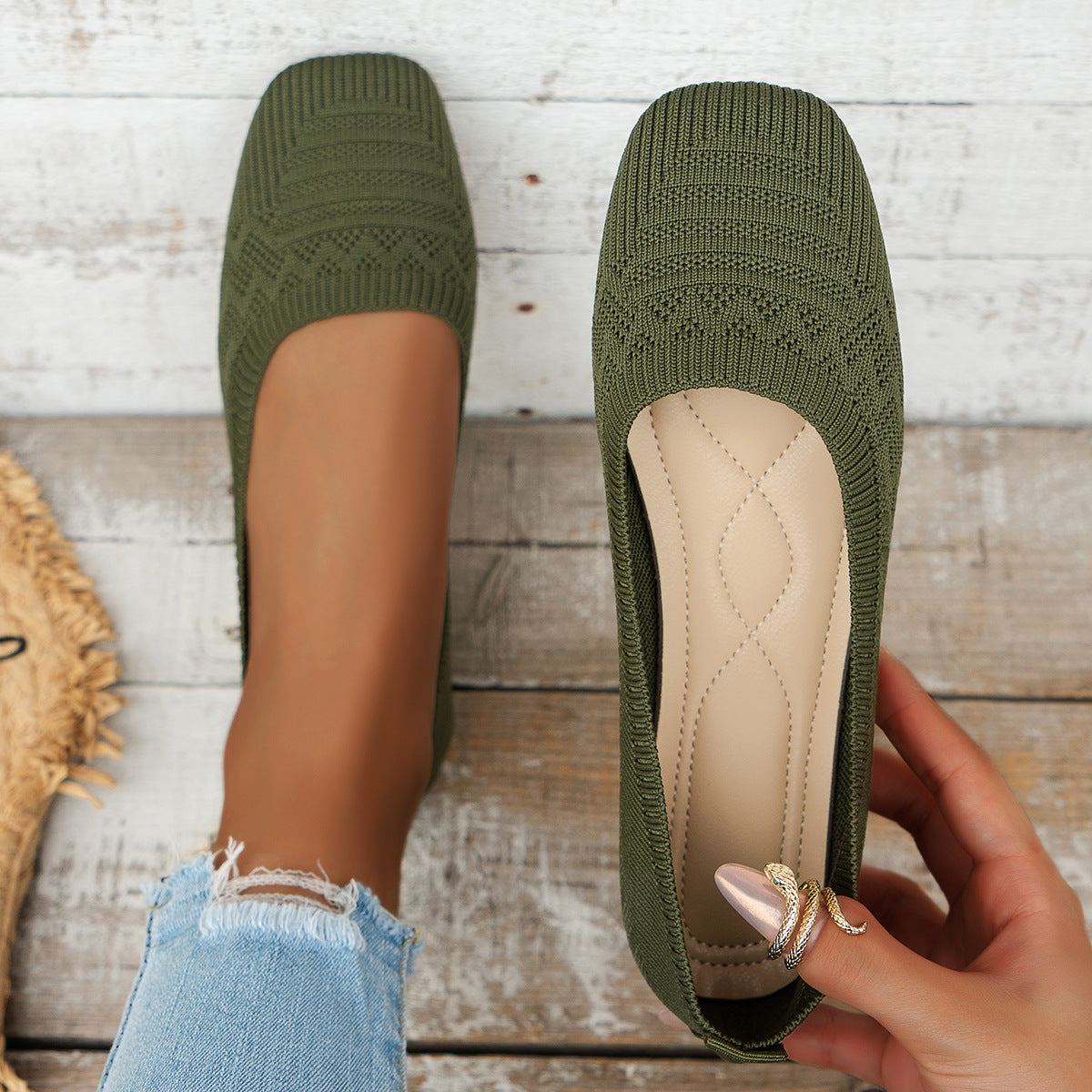 Strikkede åndbare flyvevævede slip-on-sko til kvinder i store størrelser