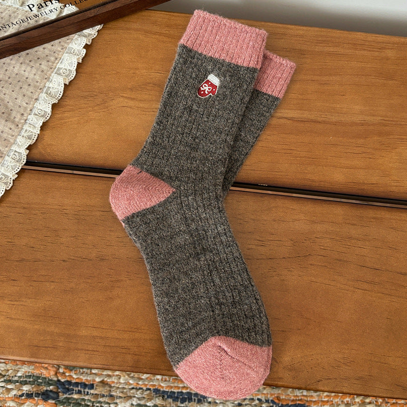 Cute Retro Embroidered Christmas Wool Mid-Calf Socks