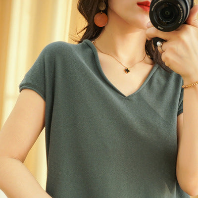 Womens Cotton-linen V-neck Short-sleeve T-shirt In Solid Colors