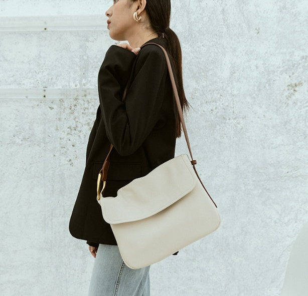 Super soft large bag with simple wide shoulder straps and crossbody