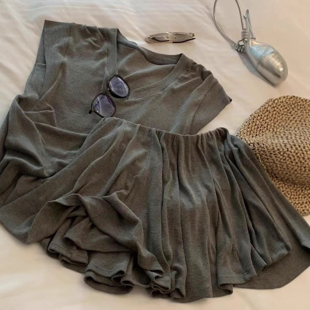line Pleated Skirt For Women