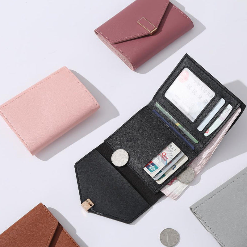 Women's Short Wallet With Multiple Change Slots