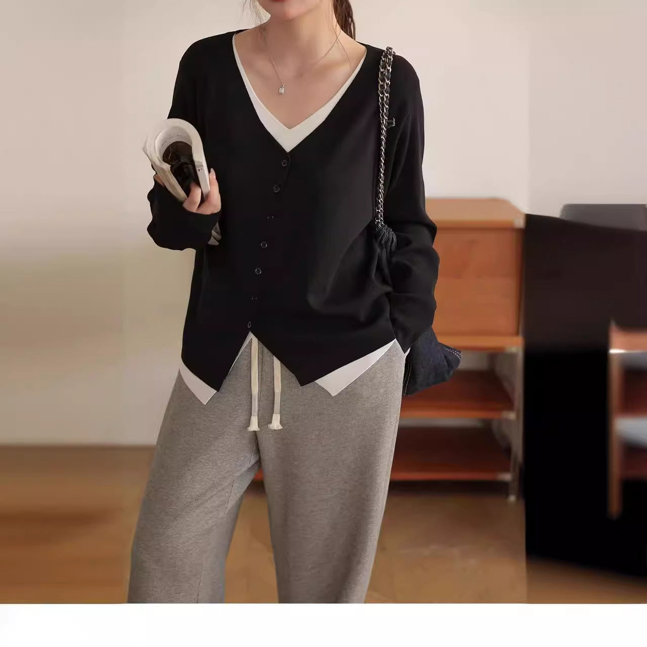 Plus-size V-neck Faux Two-piece Asymmetrical Slant-knit Sweater