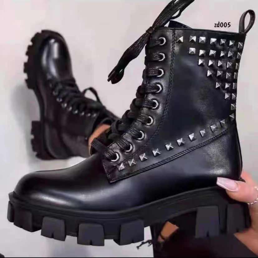 Studded Round Toe Martin Boots Women's Plus Size Short Boots