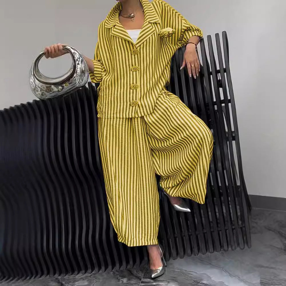 A Casual Set Of Loose Flower-striped Blazer With A Commuting Style