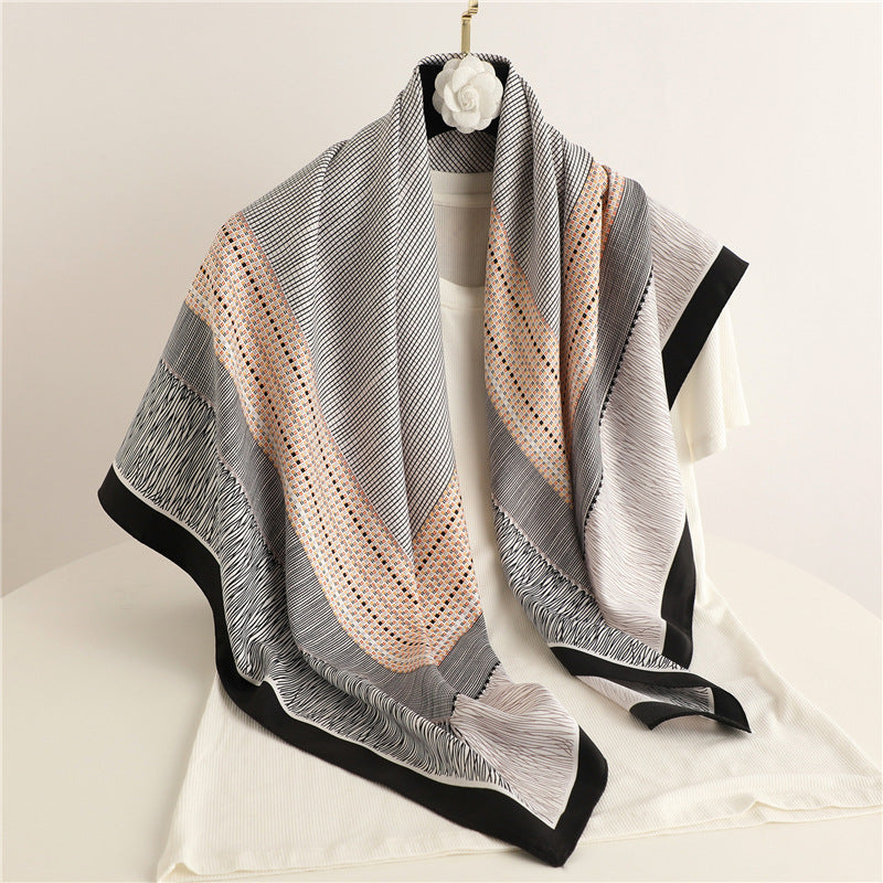 Ladies Fashion Simple Retro Printed Square Scarf