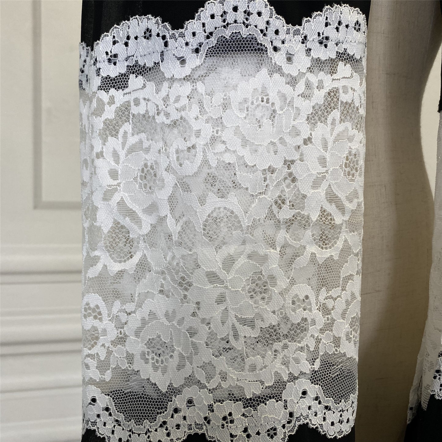 Dame Sort Paneleret Hvid Blonde Chiffon Bandana
