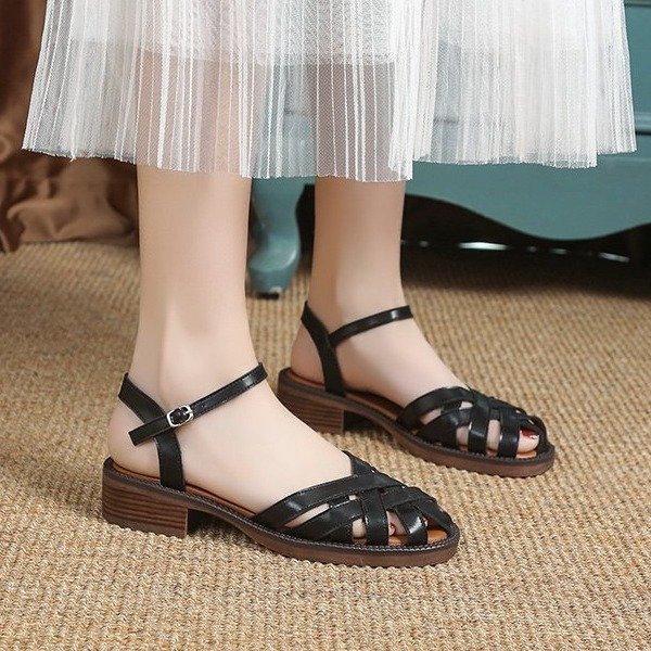 Women's Closed Toe Buckle With Thick Bottom Hollow Out