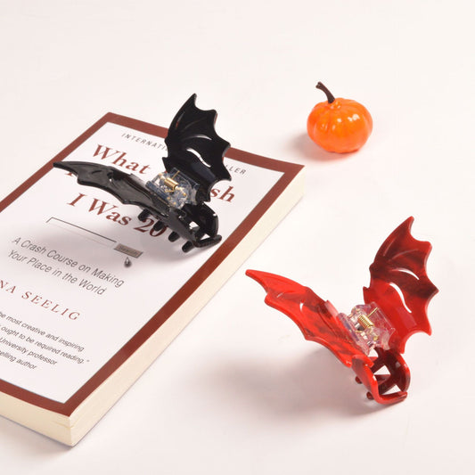 Acetic Acid Clasp Bat Fashion