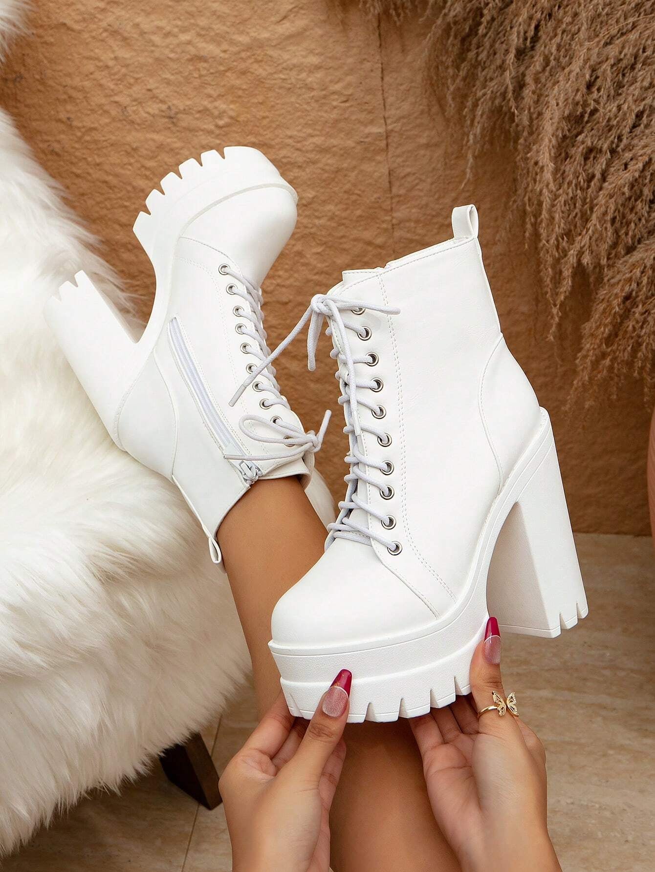 Fall/Winter 2025 Women'S Fashionable Boots New Arrival Thick Sole Double Waterproof Platform Motorcycle Boots Women'S Boots