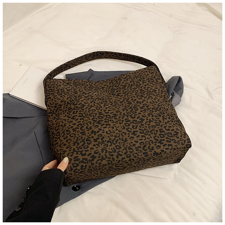 Dame leopardprint mulepose med stor kapacitet