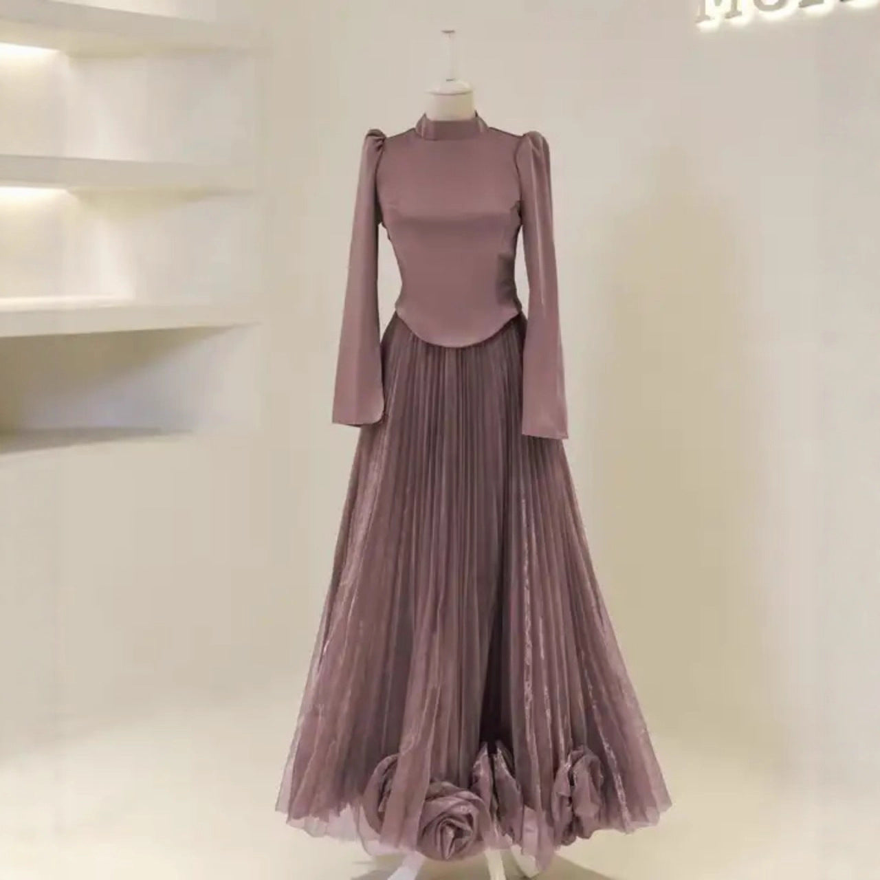 Muslim Attire Formal Dress With Long Sleeves, A Mandarin Collar, And Full Coverage