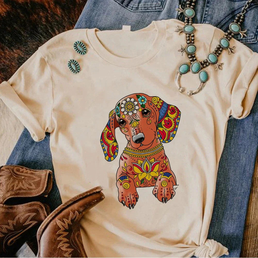 T-shirt med hundehvalpeprint til kvinder