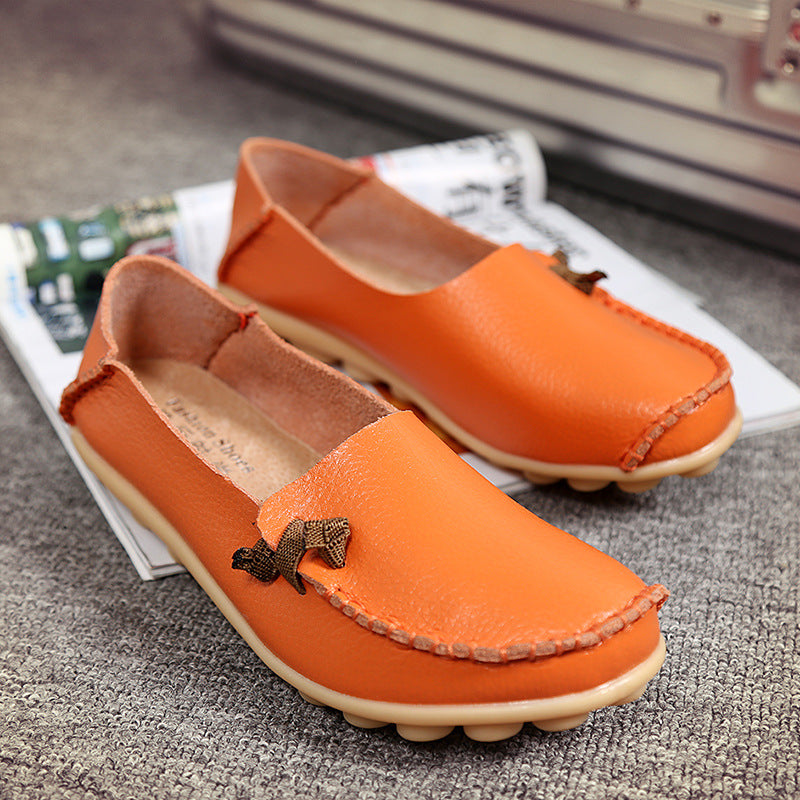 Plus Size Genuine Leather Mom Shoes Flat Low Top