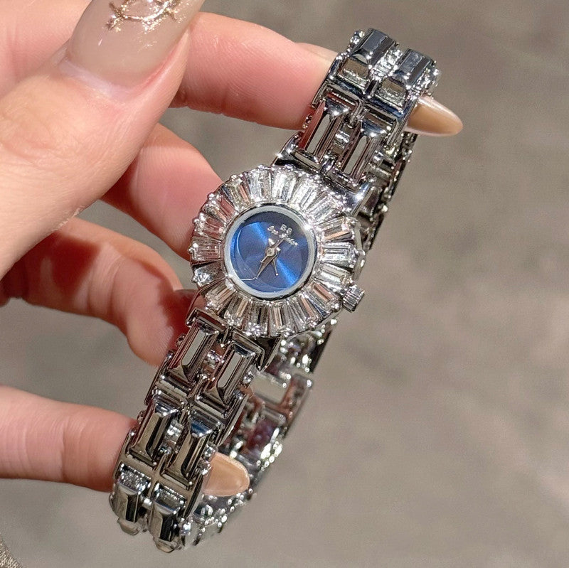 Luxury Niche High-end Watch With A Dazzling Diamond-studded Gold Designstylish And Sophisticated For Women