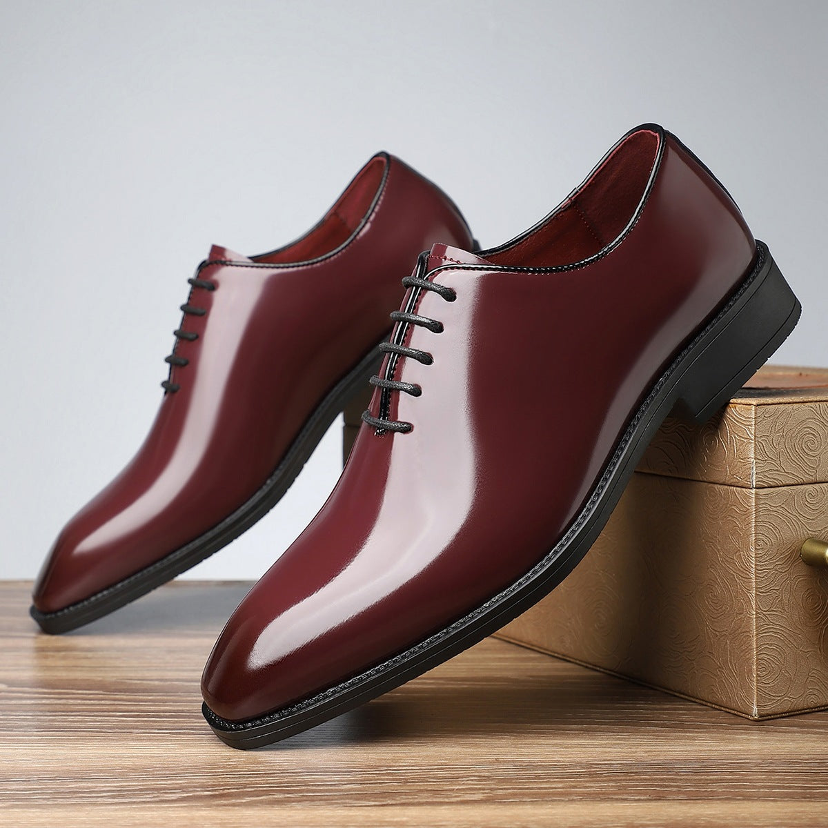 British Style Fashion Business Glossy Pointed Toe Comfortable All-matching Men's Shoes