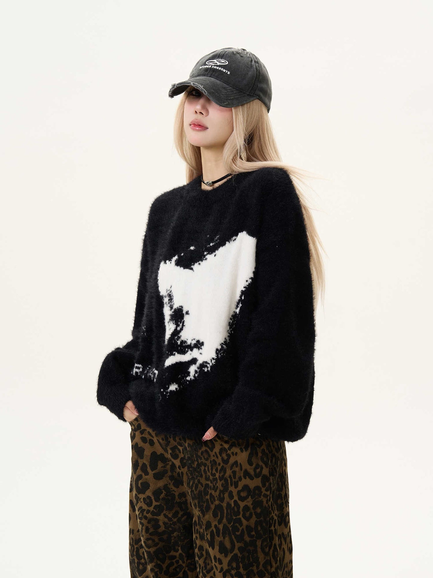 Soft Glutinous Mink-like Map Printed Sweater