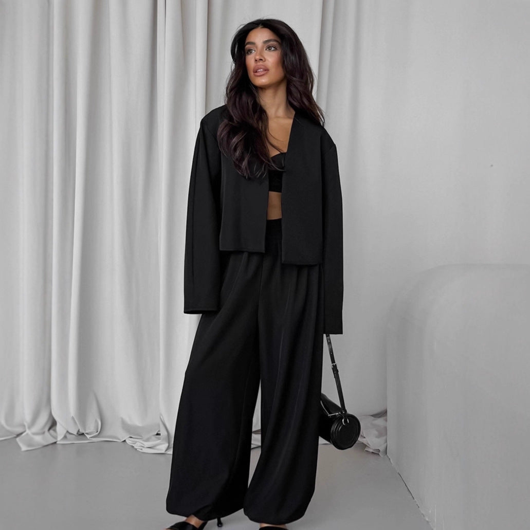 Simple White V-neck Top And Trousers Loose Leisure Suit